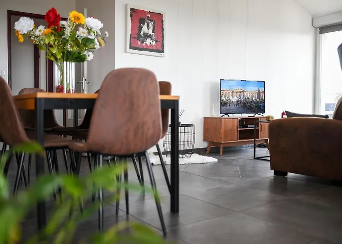 Les Terrasses - T3 Spacieux Avec Parking Gratuit *