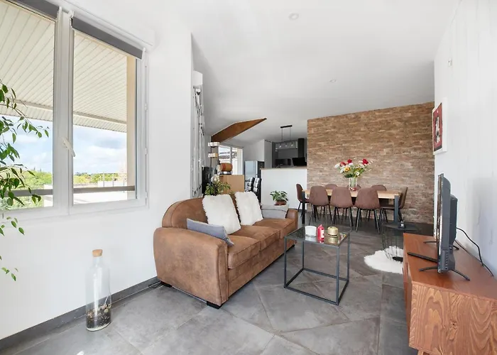 Les Terrasses - T3 Spacieux Avec Parking Gratuit